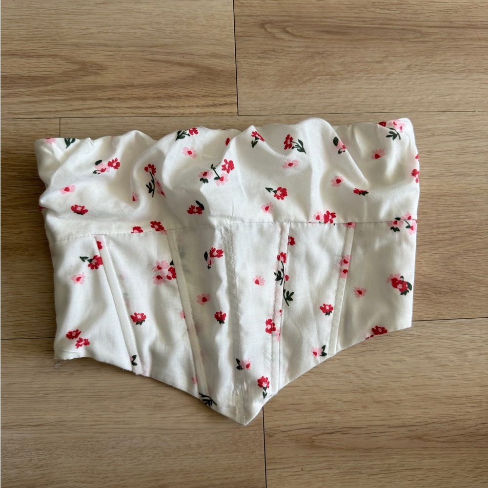 💐Princess Polly Cream Strapless Top